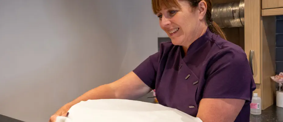 Indulge in the decadent creations of Stephanie Blythe, the creative genius behind SB Cake Atelier